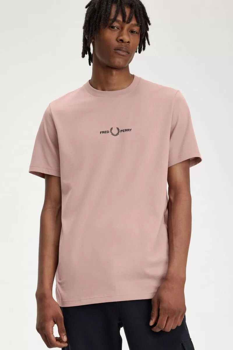 fred perry broderad herr-t-shirt mörkrosa