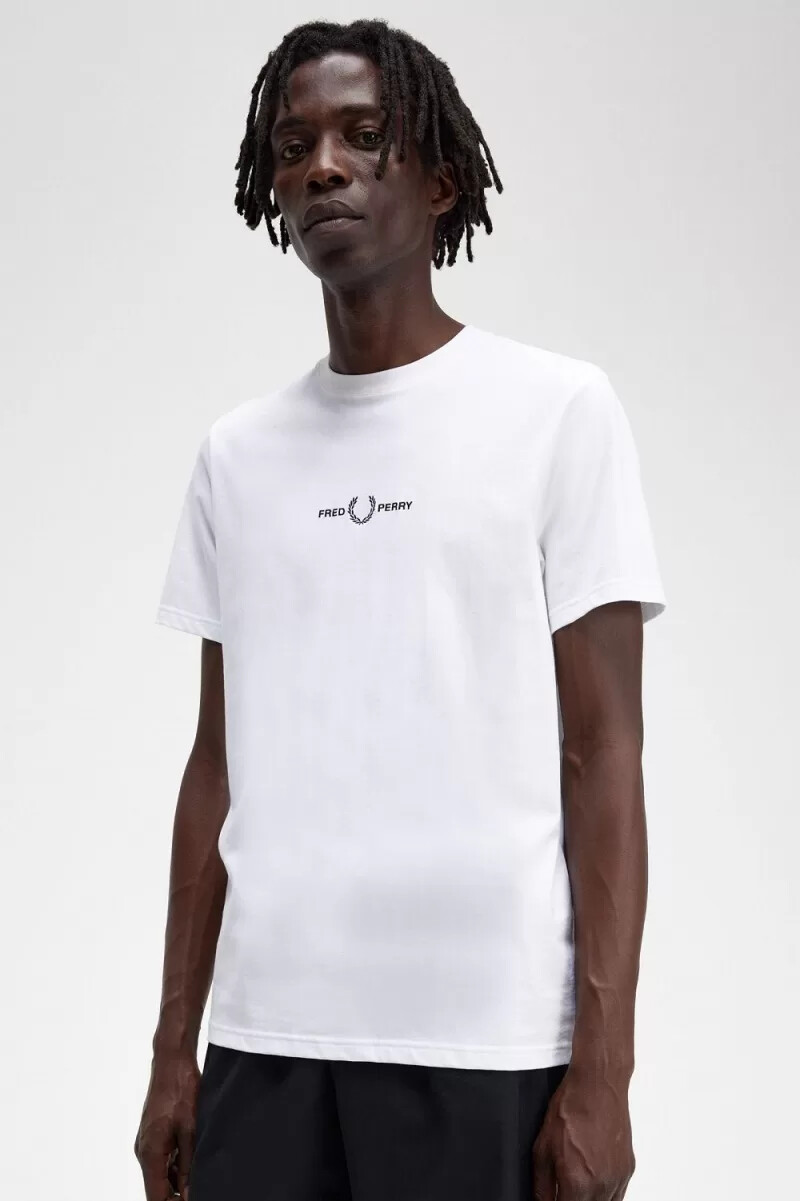 fred perry broderad herr t-shirt vit