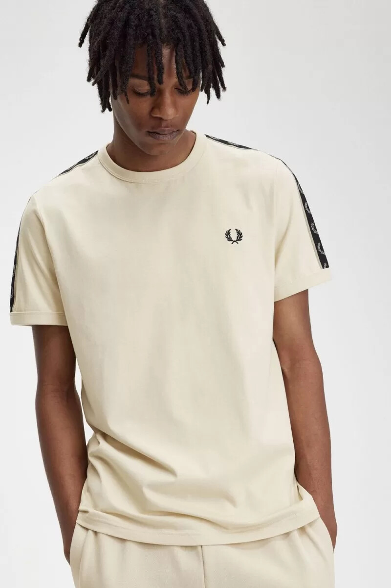 fred perry contrast tape ringer herr t-shirt havregryn varm grå