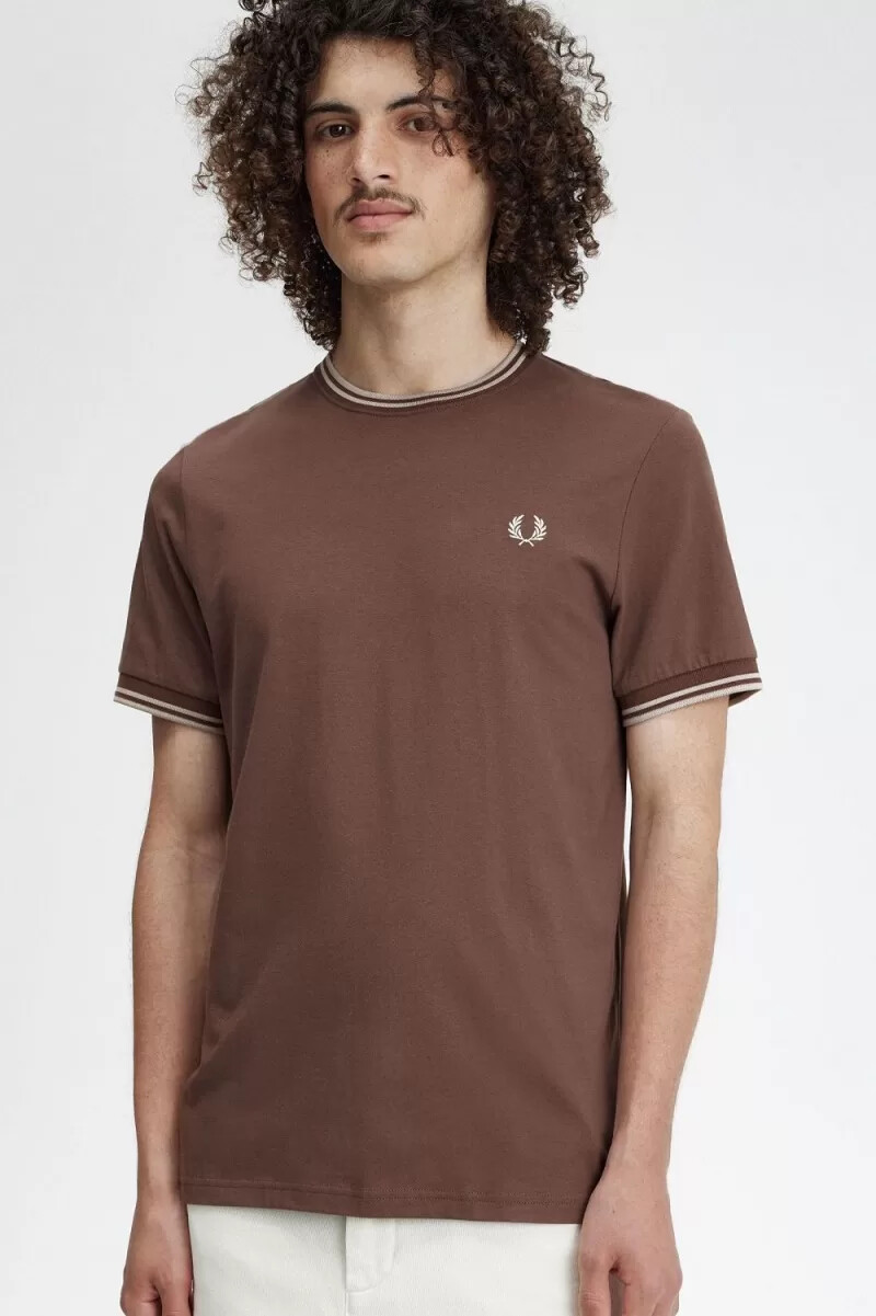 fred perry twin tipped herr t-shirt mörkröd varm grå