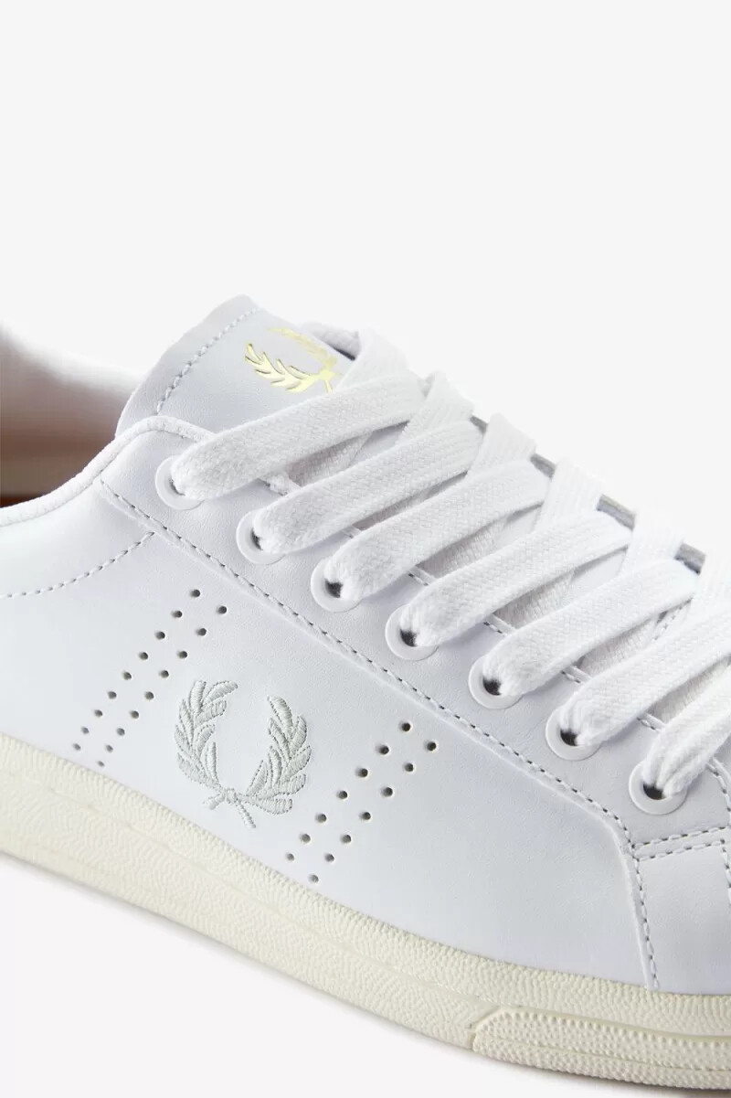 fred perry b721 herr tennisskor vita ljusmint