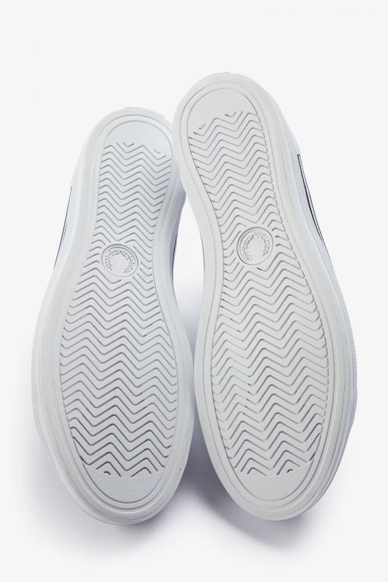 fred perry perforated baseline herr tennisskor vita mellanblå