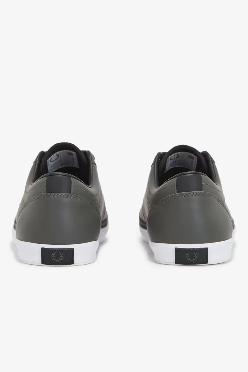 fred perry perforated baseline herr tennisskor field green black