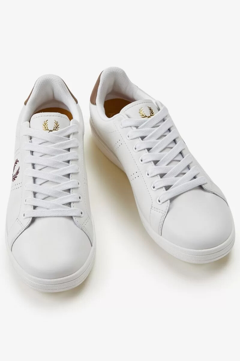 fred perry b721 herr tennisskor elfenben mörkröd