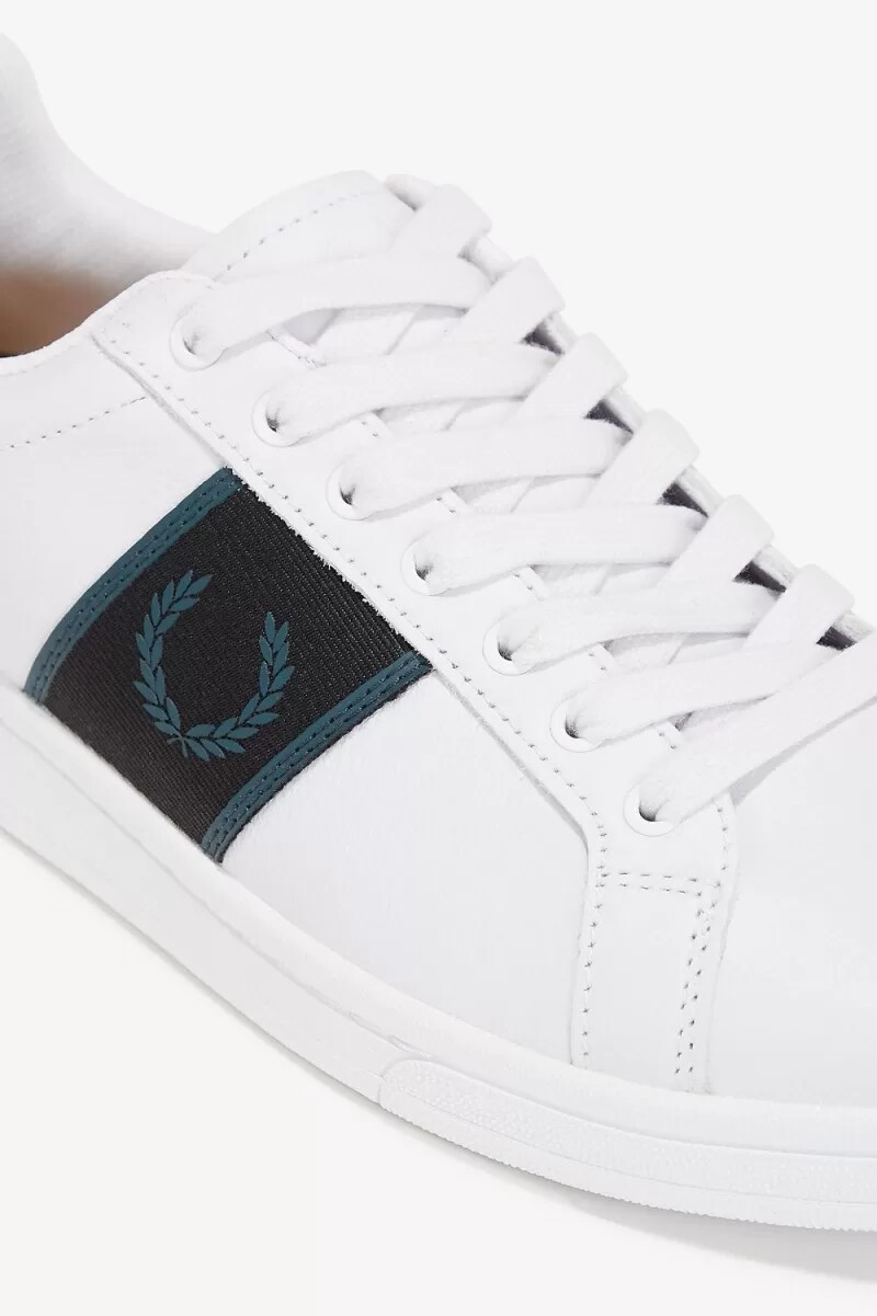 fred perry b721 herr tennisskor vita petrolblå