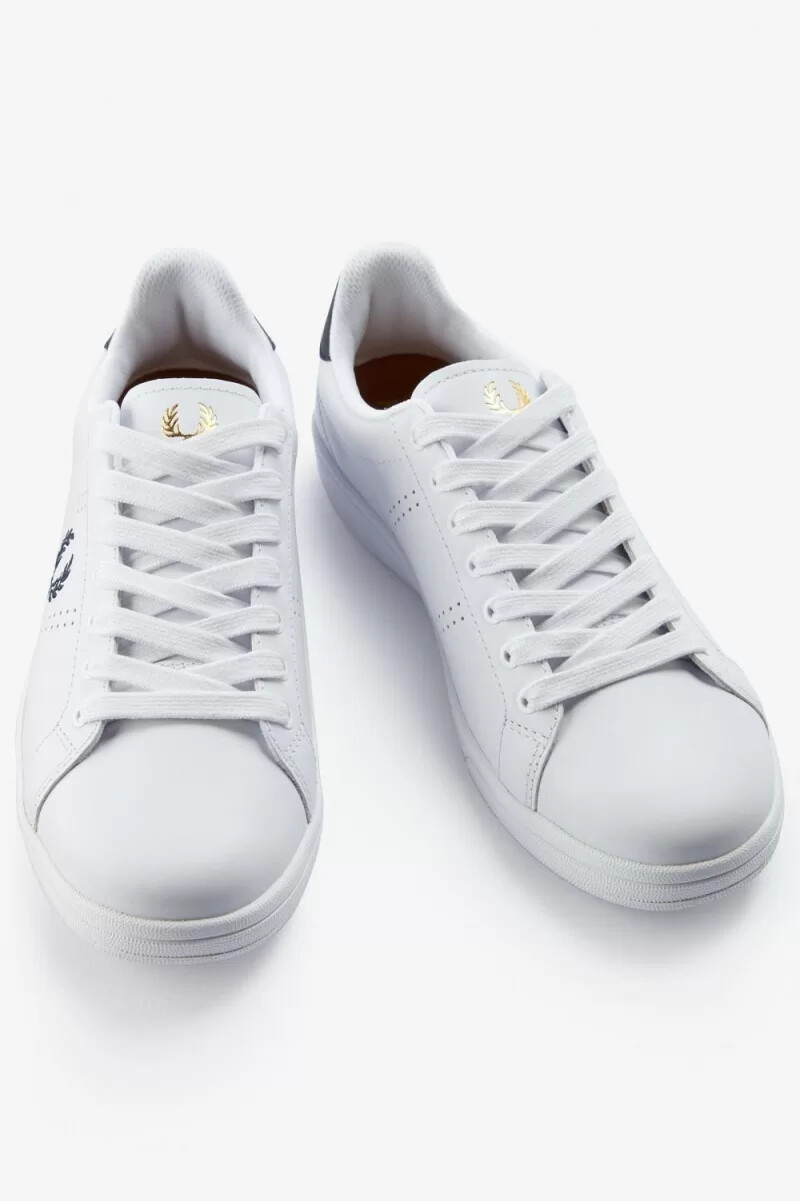 fred perry b721 herr tennisskor vita marinblå