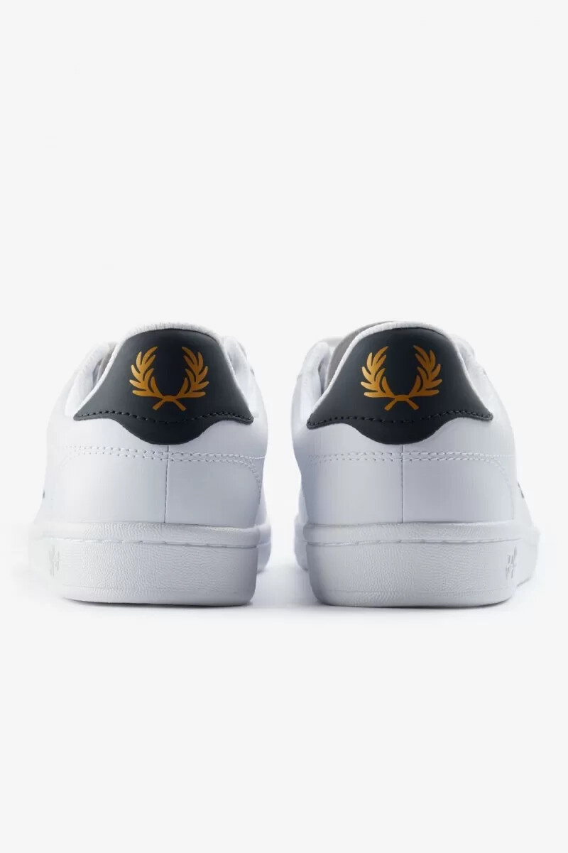 fred perry b721 herr tennisskor vita marinblå