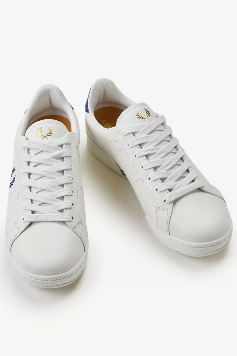 fred perry b722 herr tennisskor elfenben shaded cobalt