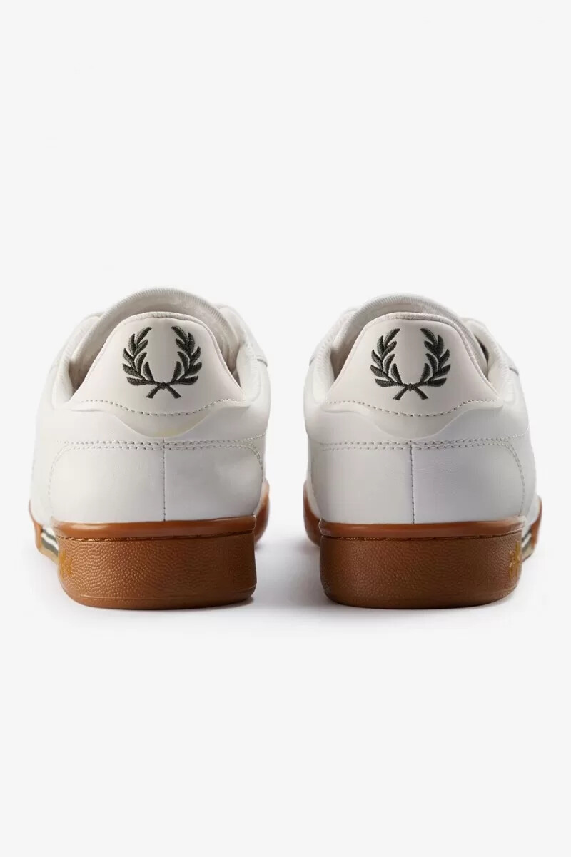 fred perry b722 herr tennisskor snövit fältgrön