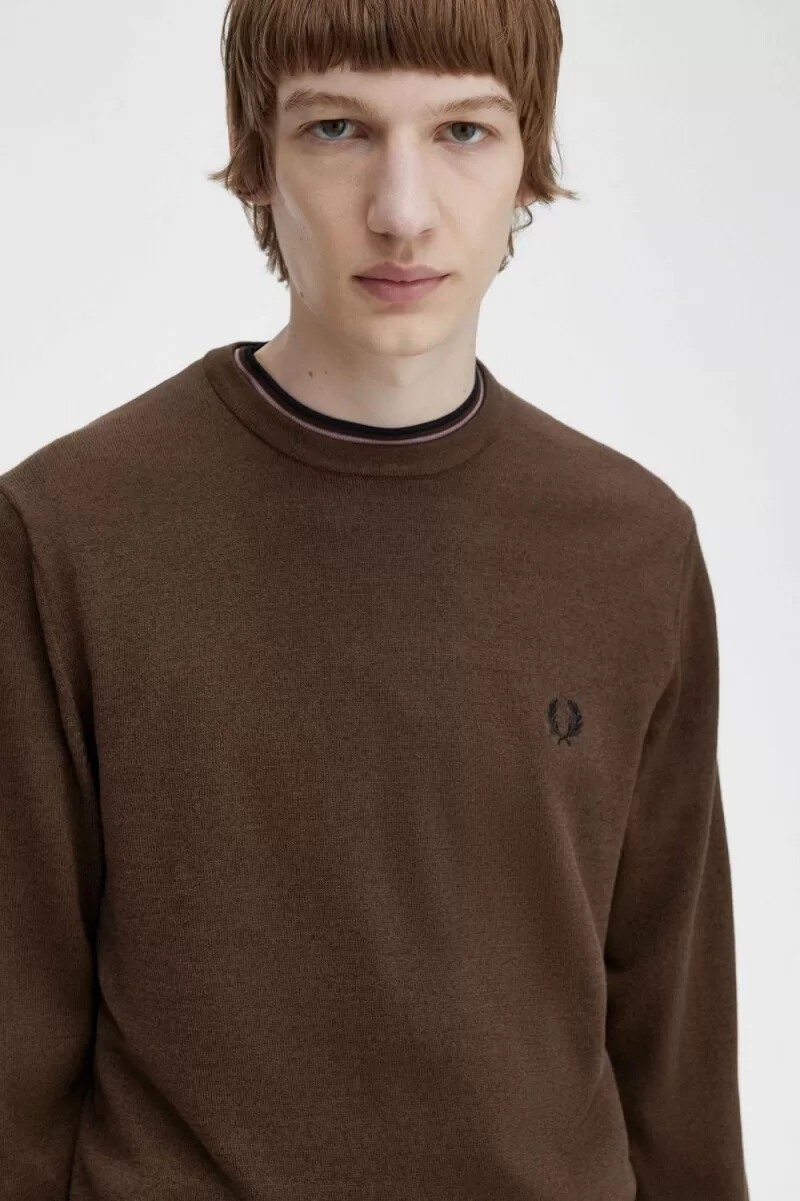 fred perry classic crew neck herrtröja burnt tobacco