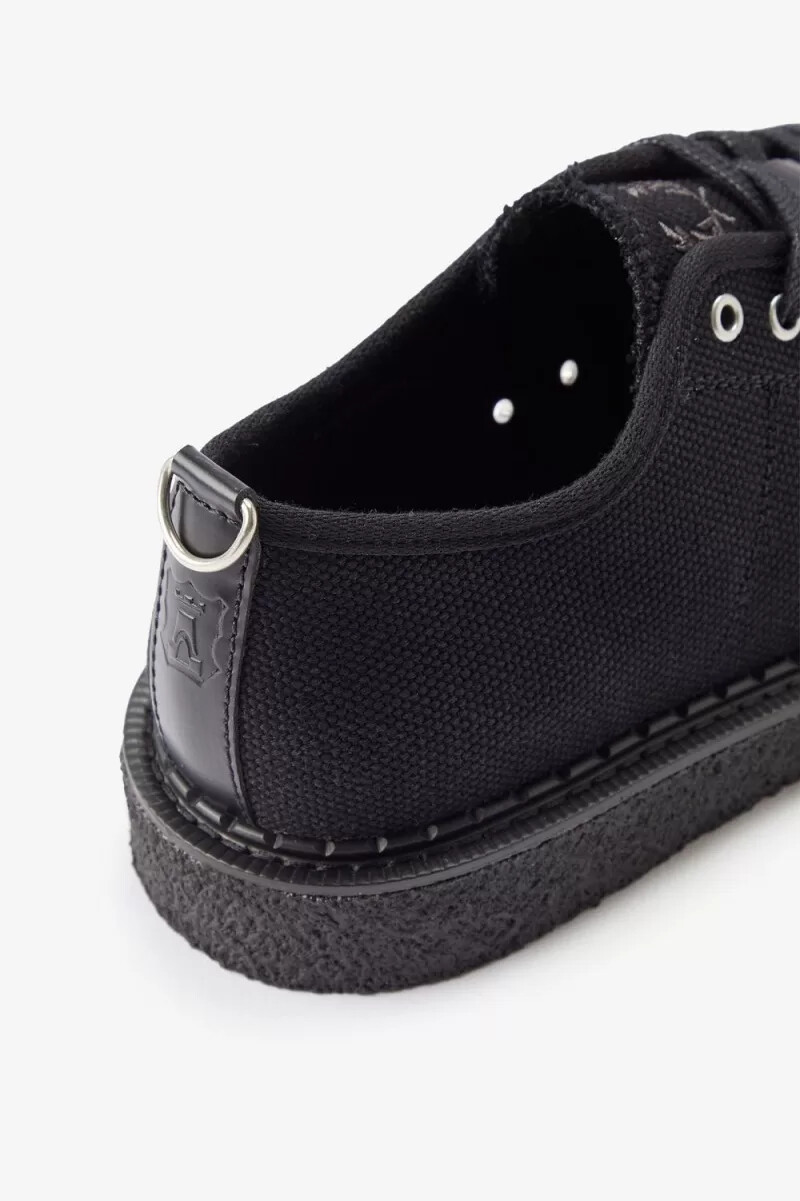 fred perry canvas monkey herr plimsolls svarta