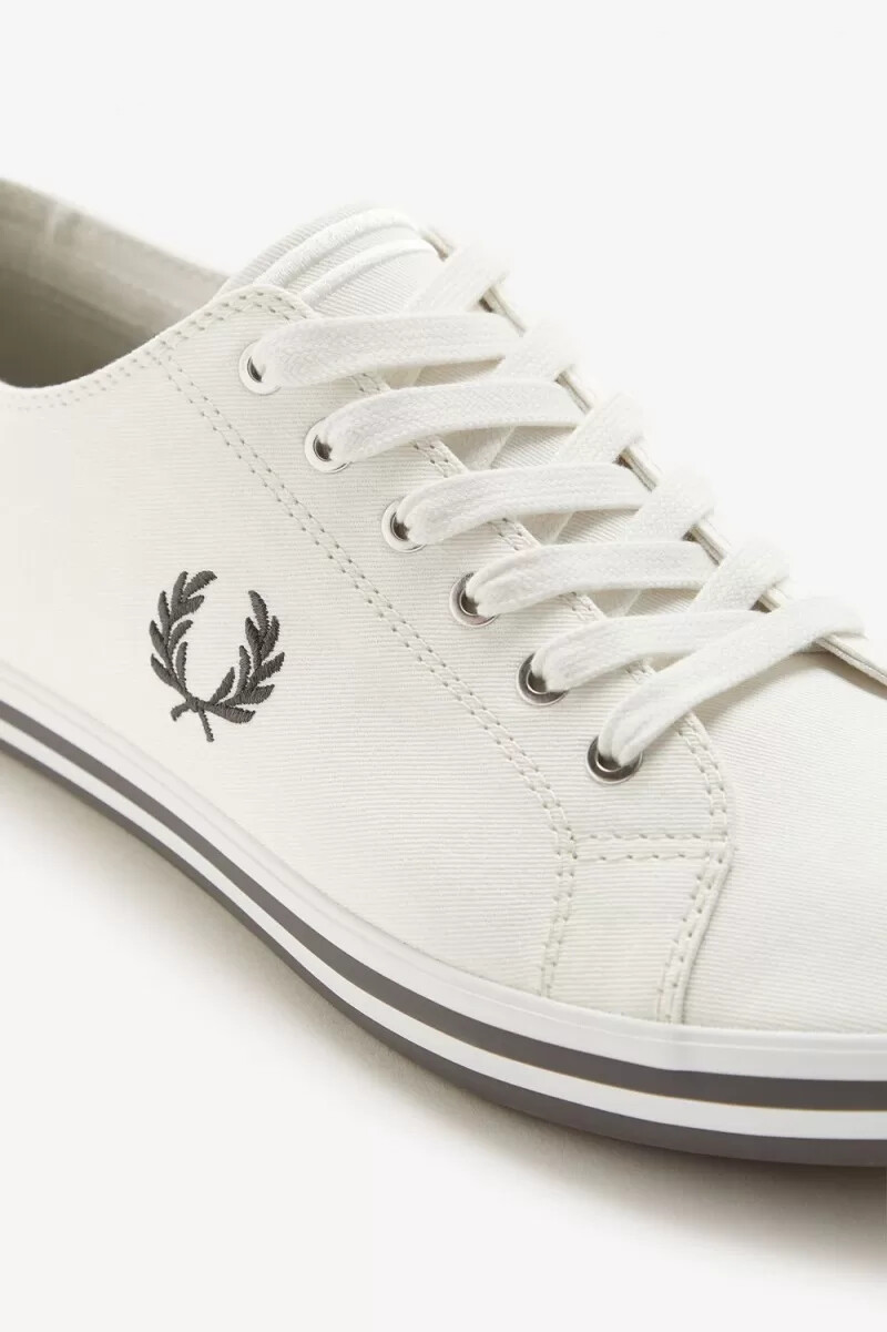 fred perry kingston herr plimsolls snövit