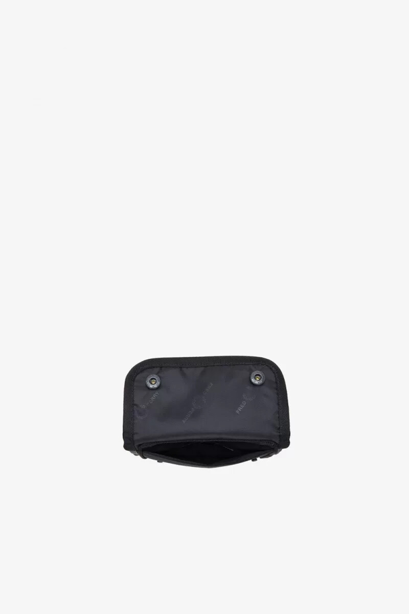 fred perry märkesväskor svarta