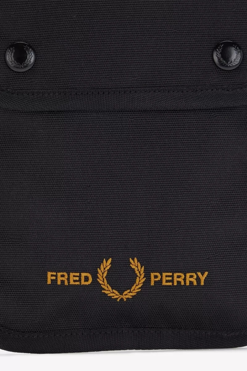 fred perry märkesväskor svarta