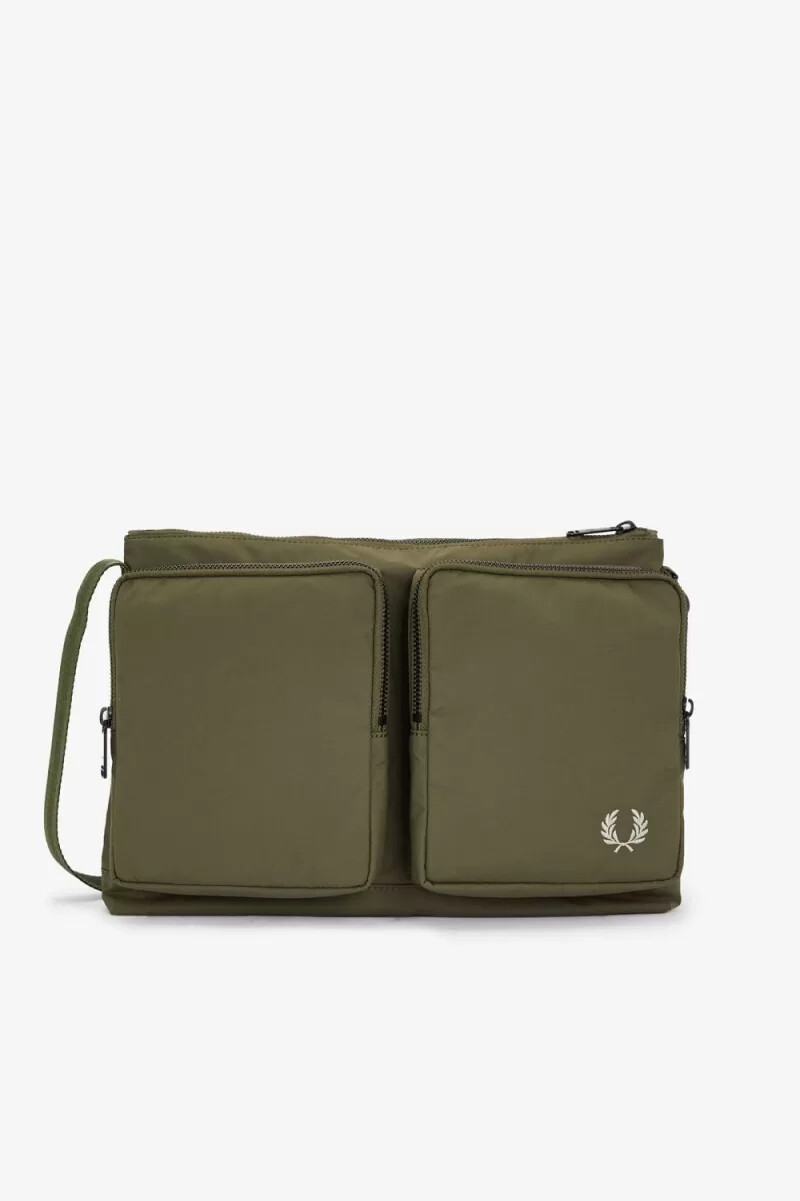 fred perry nylon pocket side herrväskor uniform grön varm grå